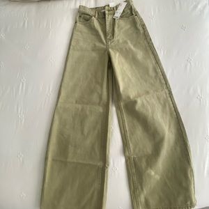 BDG Wide legged jeans- brand new with tags!